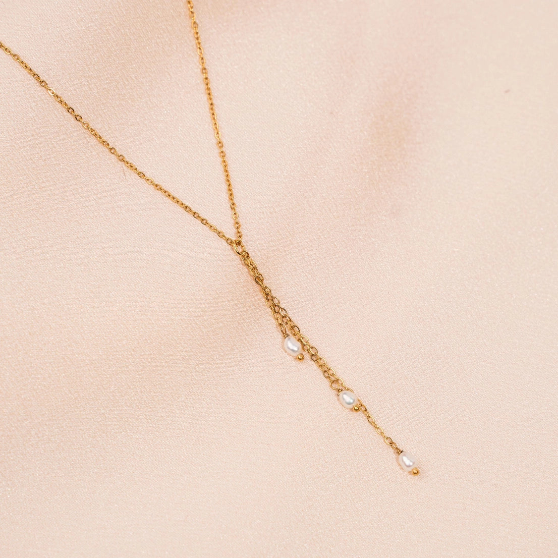 3 Pearl Necklace